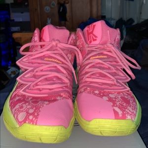 kyrie 5 SBSP EP ‘patrick’